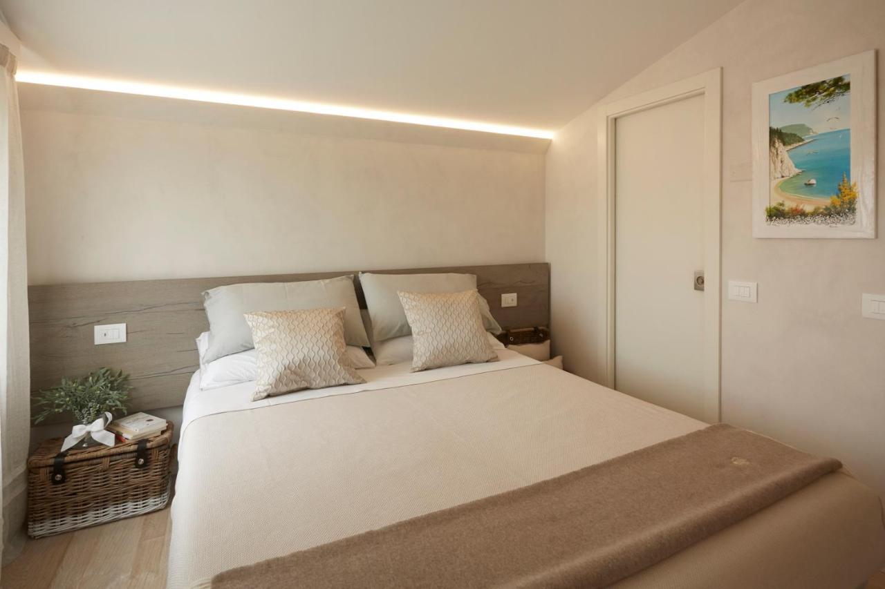 Nilu Relais Bed & Breakfast Sirolo Exterior foto